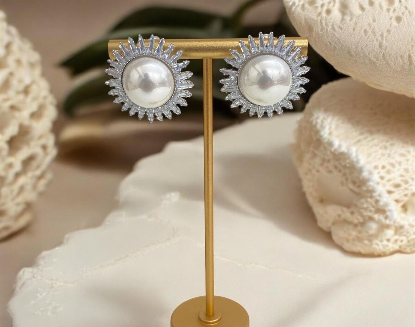 American Diamond - Ad Pearl Tops (REER-14)