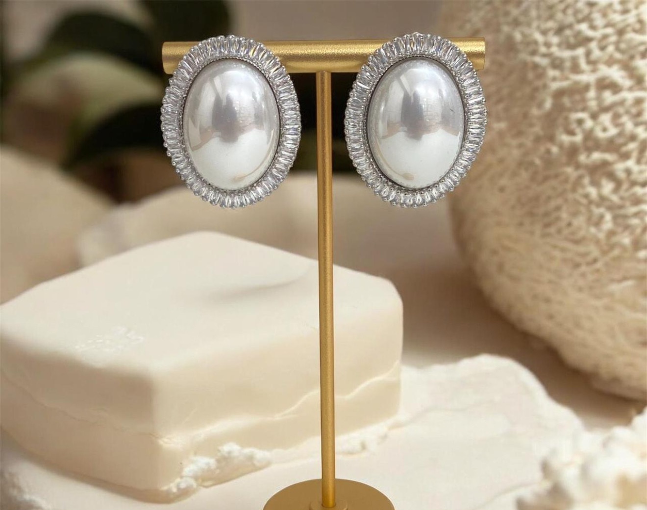 American Diamond - Ad Pearl Tops (REER-20)