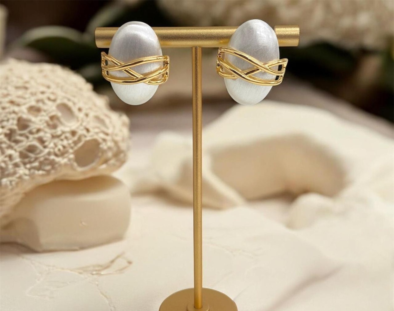 American Diamond - Ad Pearl Tops (REER-28)