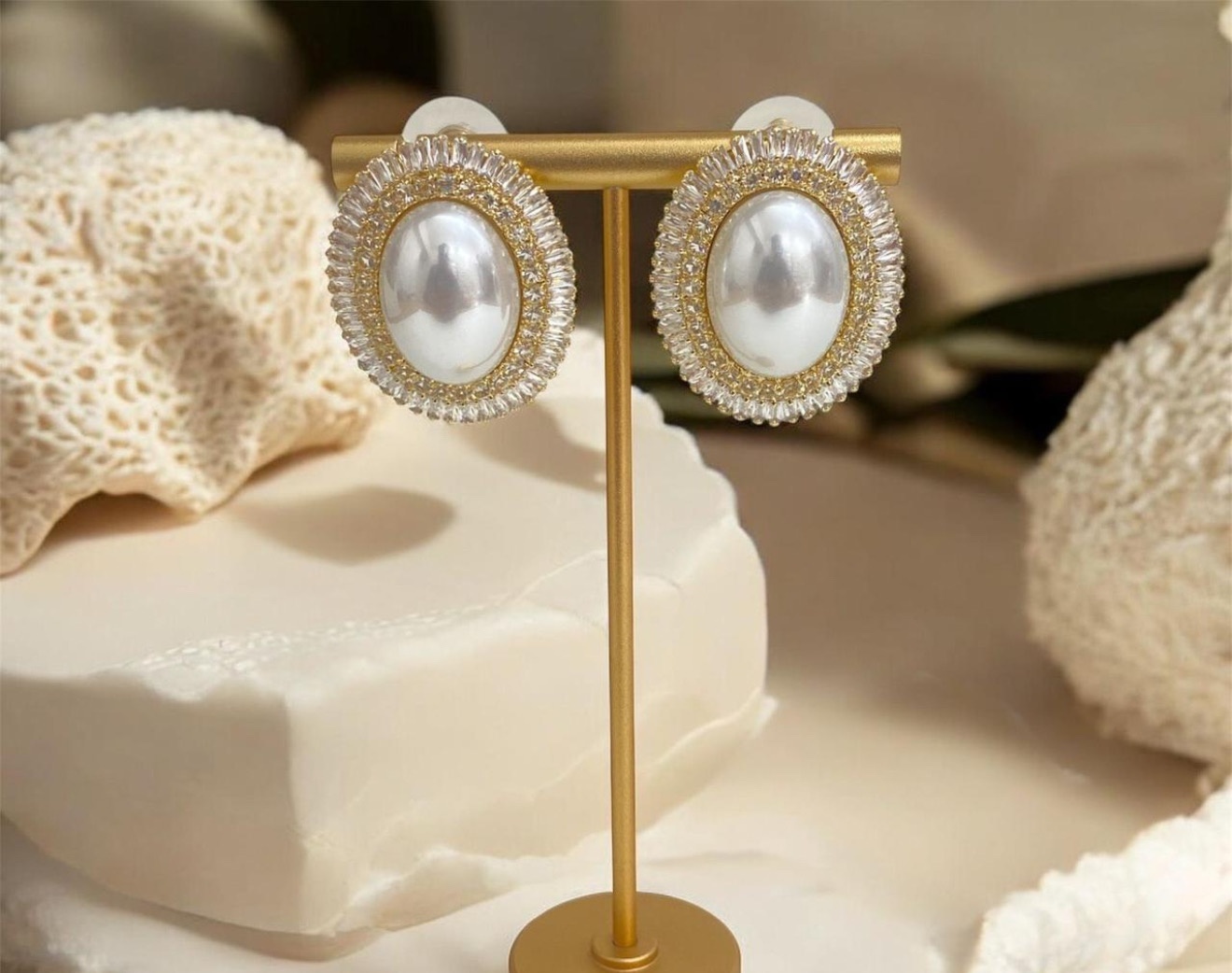 American Diamond - Ad Pearl Tops (REER-8)