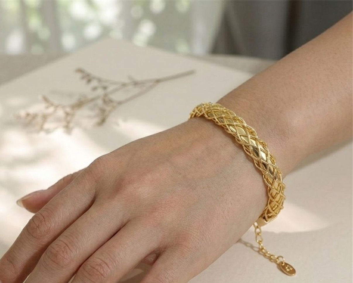 Golden Kadas (Y8KD-27)