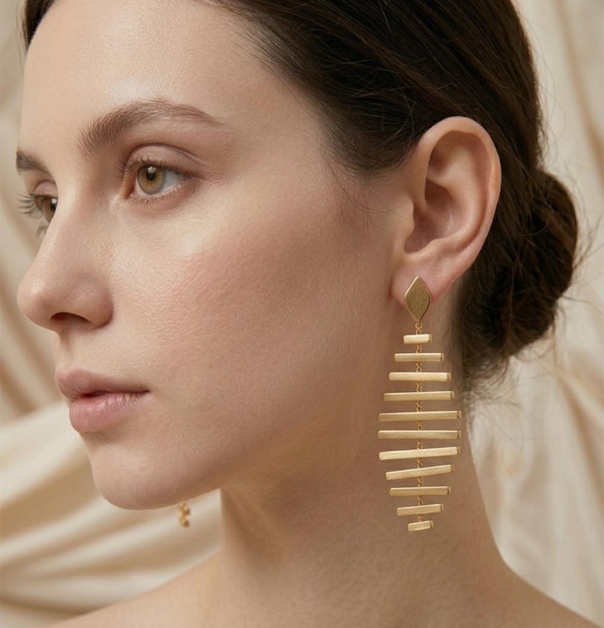 Long Earrings - Golden (FUER-20)