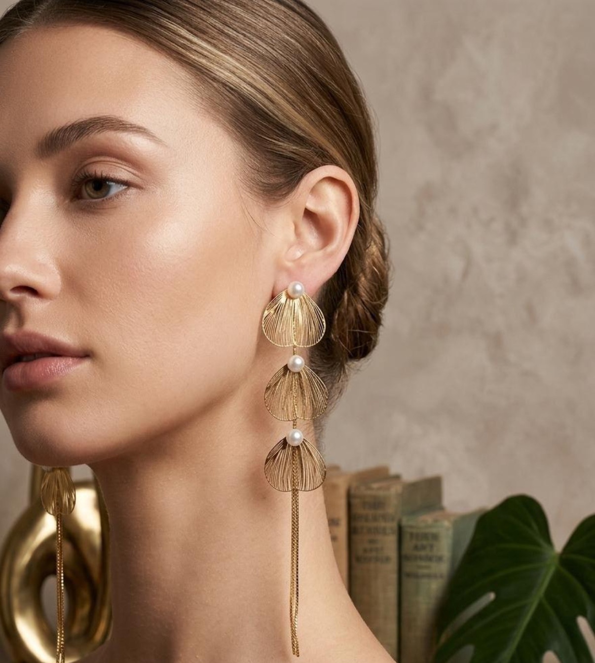Long Earrings - Golden (FUER-7)