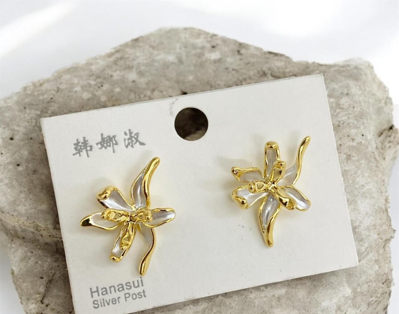 Stud Earrings (YLLER-18)